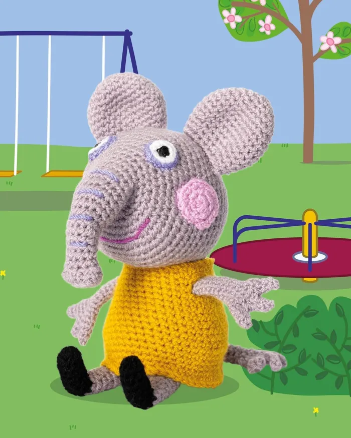 Crochet Peppa Pig: Over 20 adorable amigurumi toy patterns for hours of fun!