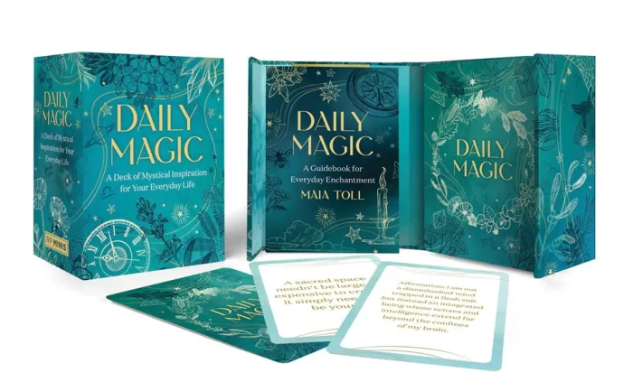Daily Magic: A Deck of Mystical Inspiration for Your Everyday Life