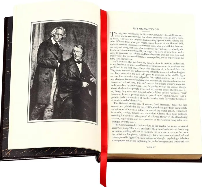 Grimm's Complete Fairy Tales (Deluxe Leatherbound Edition)