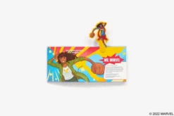 Magnificent Women of Marvel: Pop Up, Play, and Display!