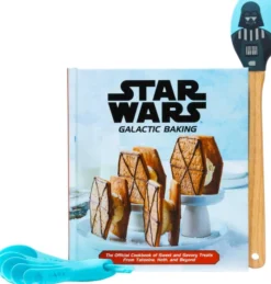 Star Wars: Galactic Baking Gift Set: The Official Cookbook of Sweet and Savory Treats from Tatooine, Hoth, and Beyond
