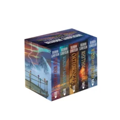 The Stormlight Archive Paperback Boxed Set, Books 1-5: The Way of Kings, Words of Radiance, Oathbringer, Rhythm of War, Wind and Truth
