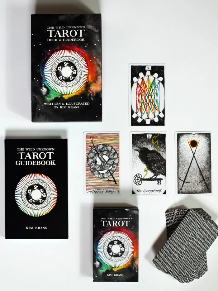 The Wild Unknown Tarot Deck and Guidebook (Official Keepsake Box Set)