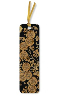 Uematsu Hobi: Box Decorated with Chrysanthemums bookmark